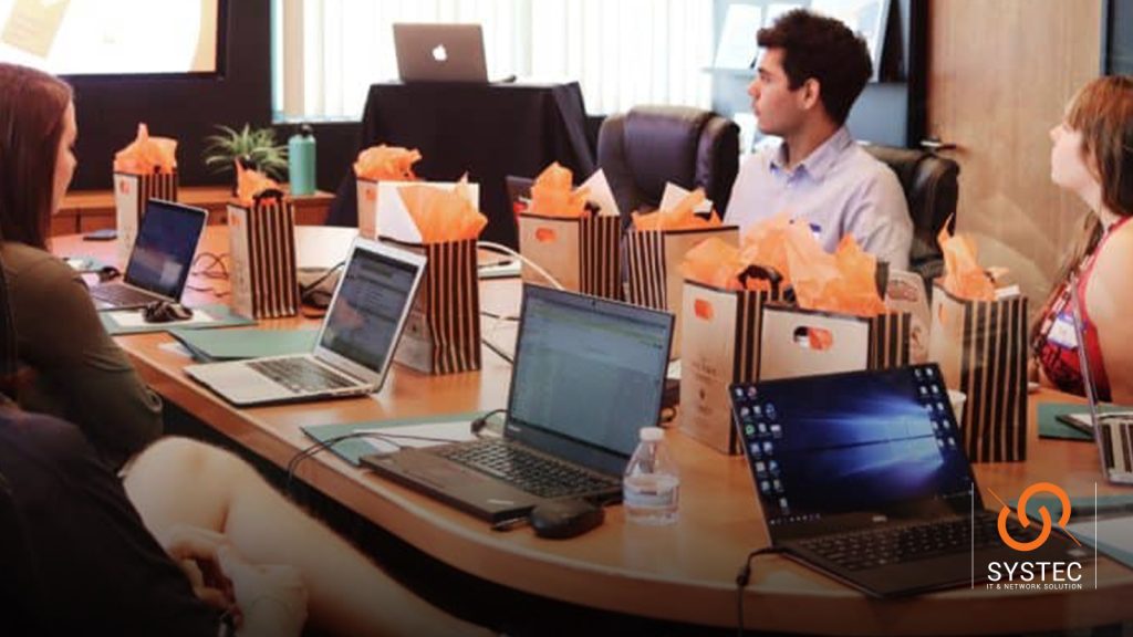 نیاز کسب‌وکارها به اینترنت مطمئ